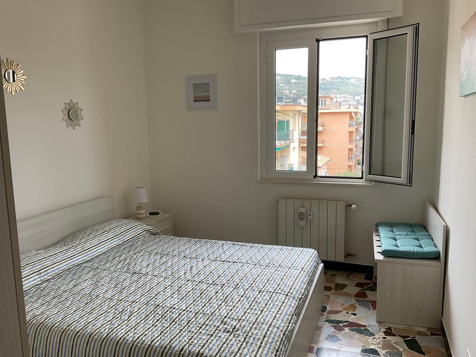 Vista Mare A 150 Mt Dalla Spiaggia - Free Parking E Ac Pietra Ligure Exterior foto
